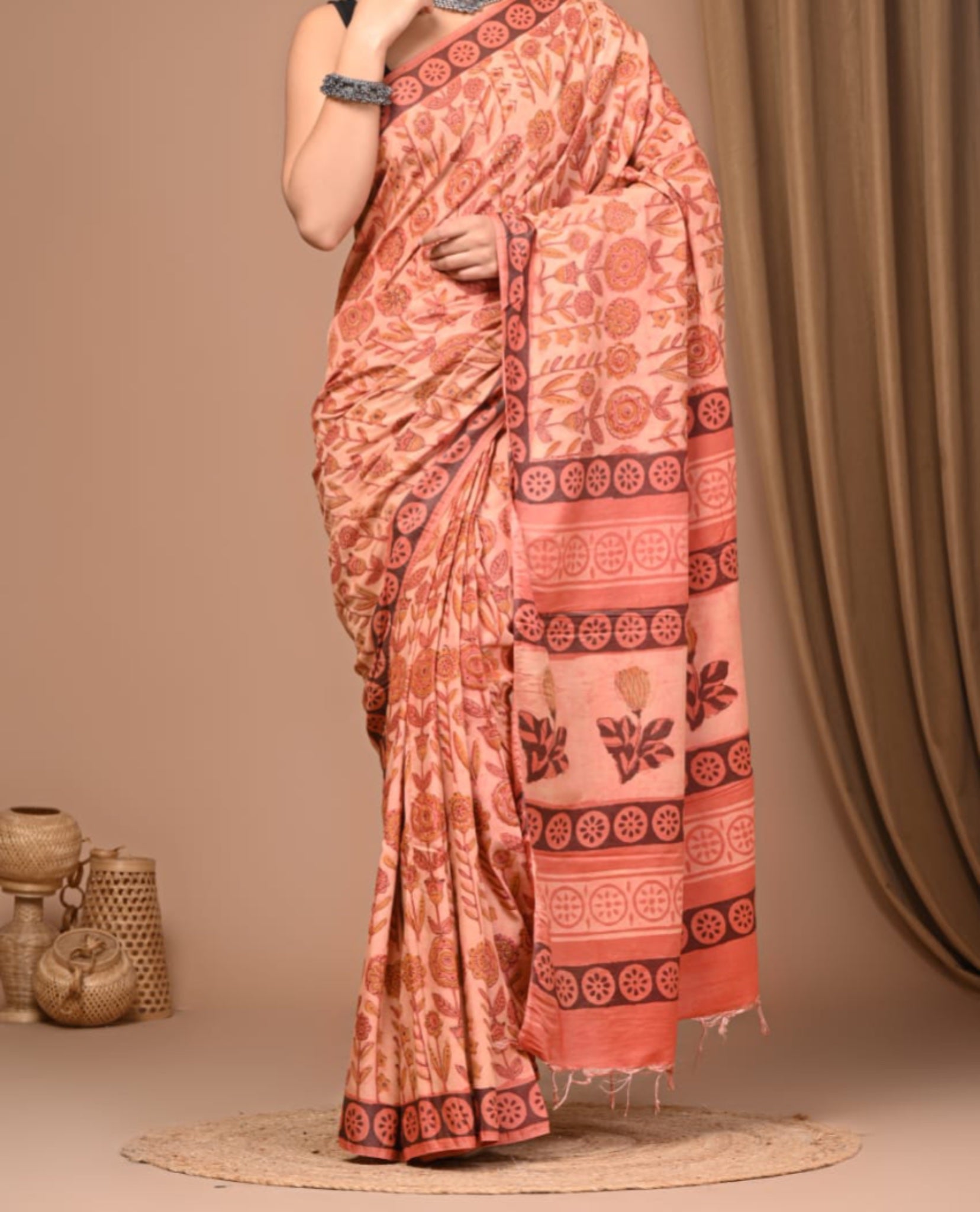 SAREE