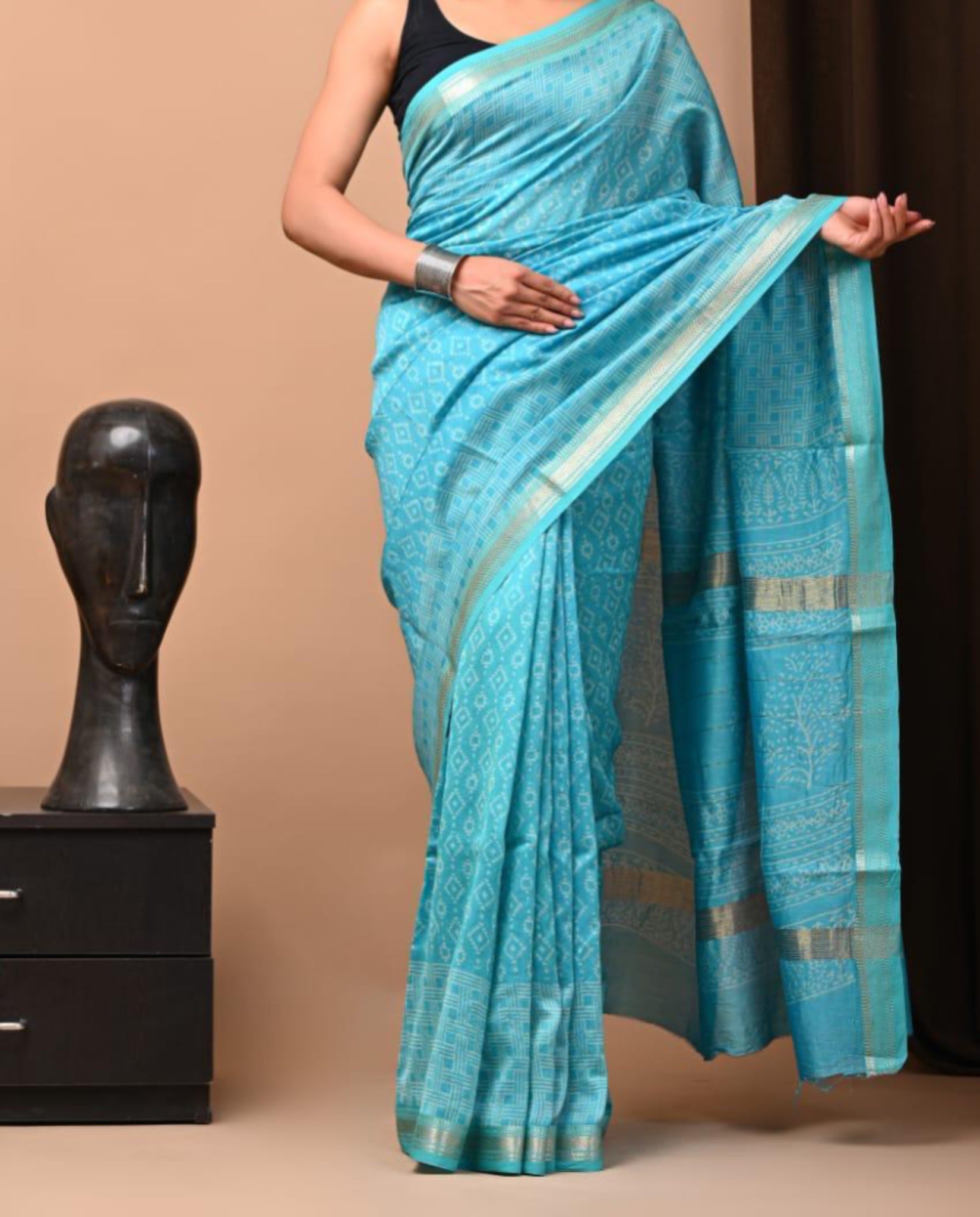 SAREE