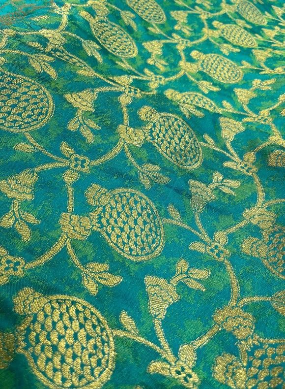 Banarassi Brocade - UT889