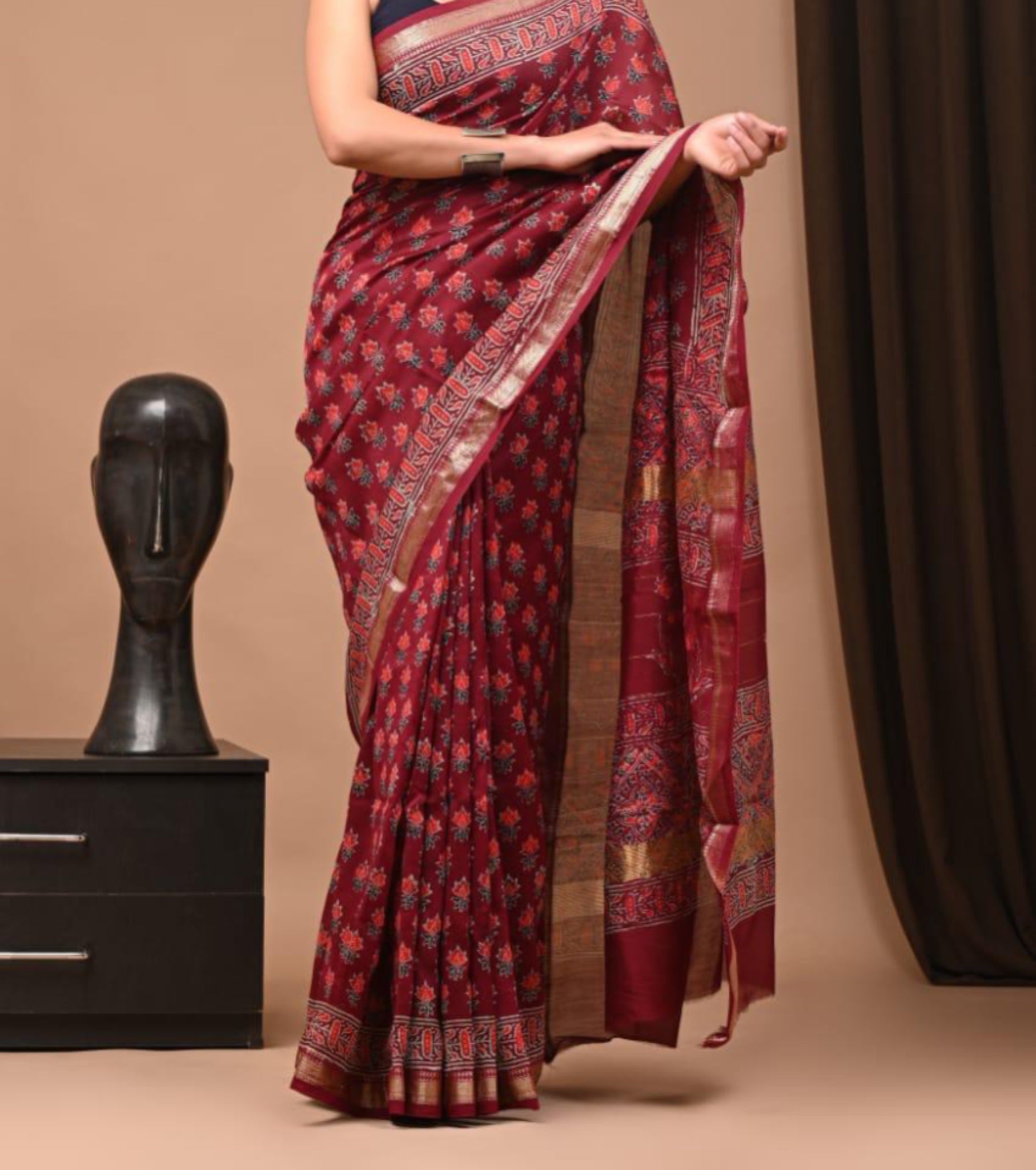 SAREE