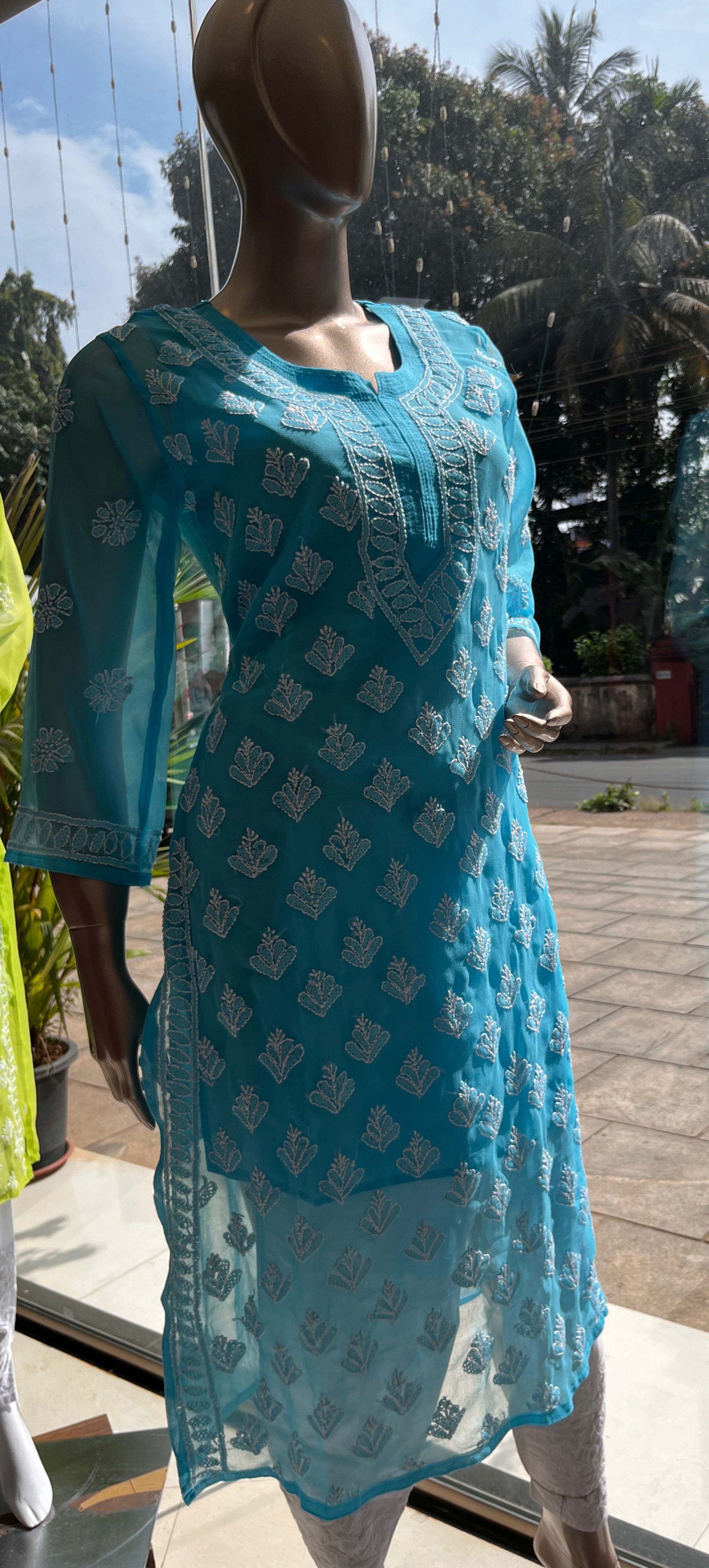 Chikkankari Kurta