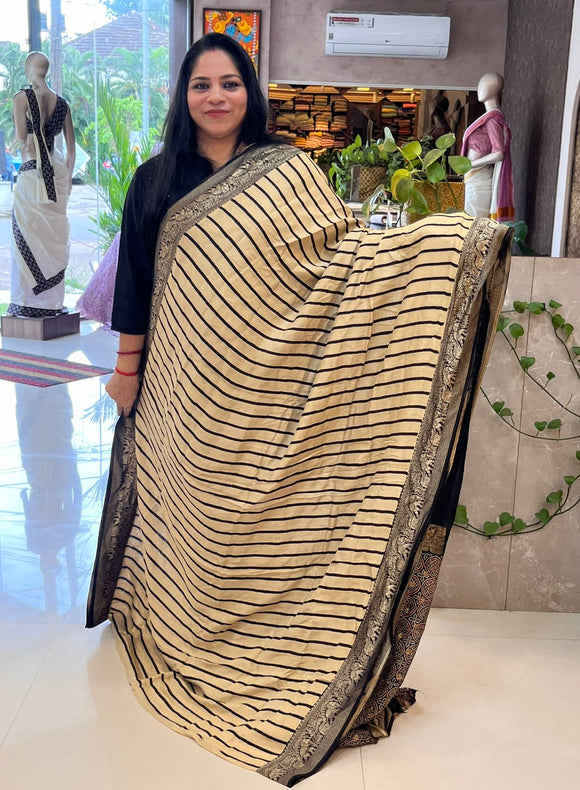 Dola silk saree - 7666