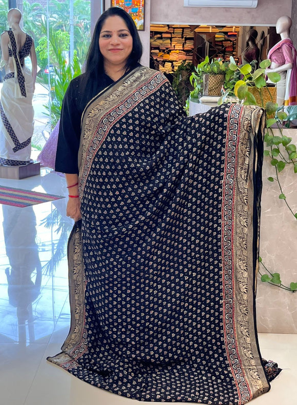 Dola silk saree - 7666